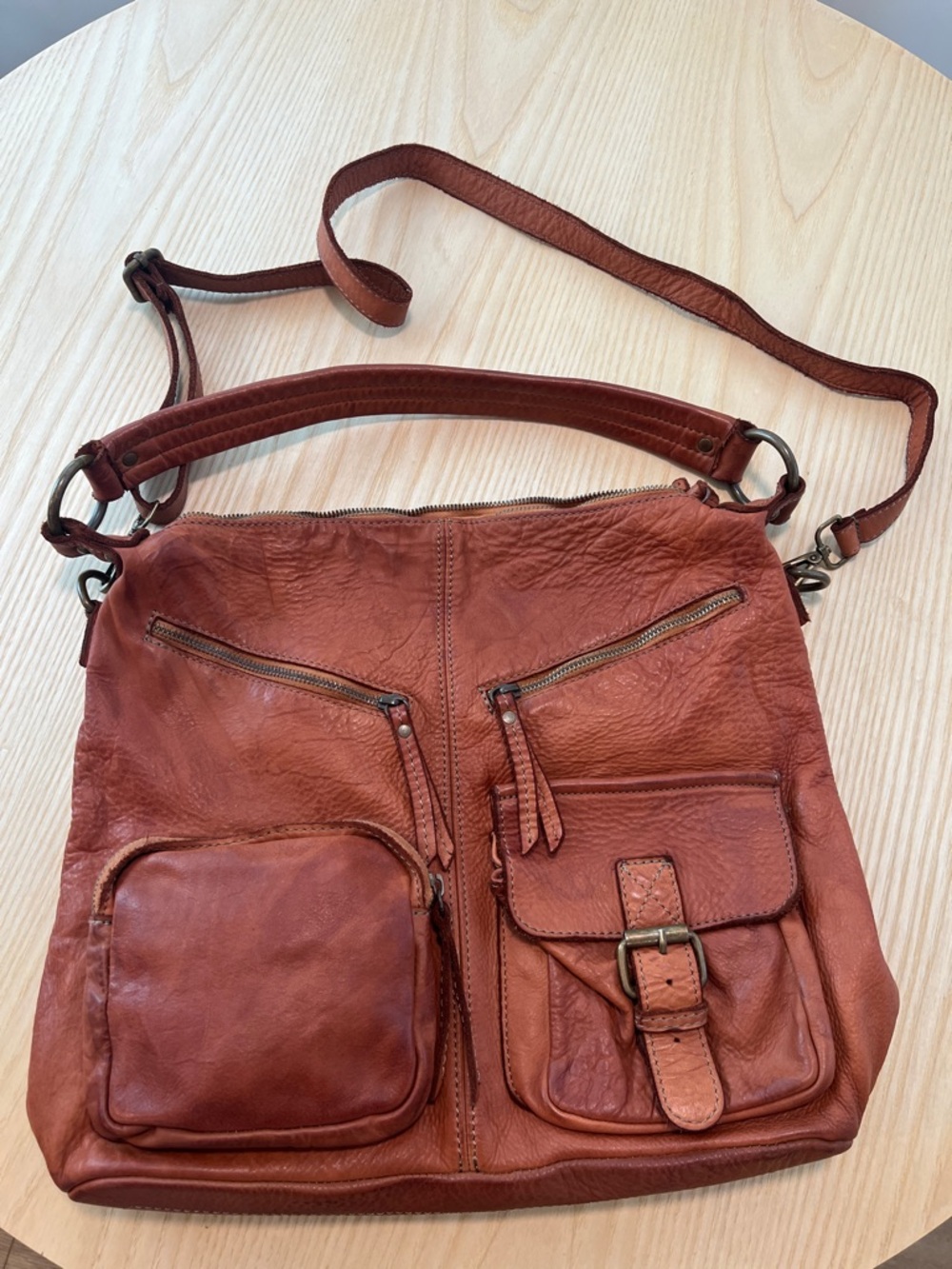 Dores in Pelle Italy super soft Leather Crossbody Bag cognac color